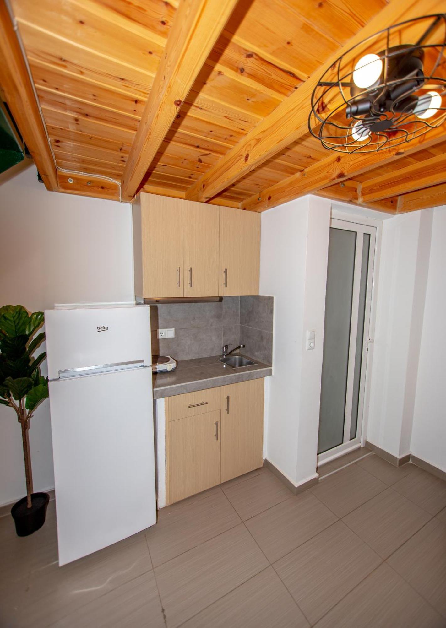 Sophia Seaview Suites & Restaurant Vrasná المظهر الخارجي الصورة